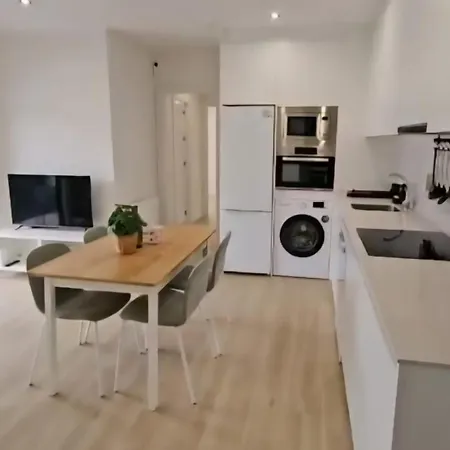 Acogedor Y Moderno En * Loredo